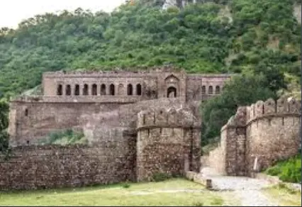 haunted houses like bhangarh known for scary activity